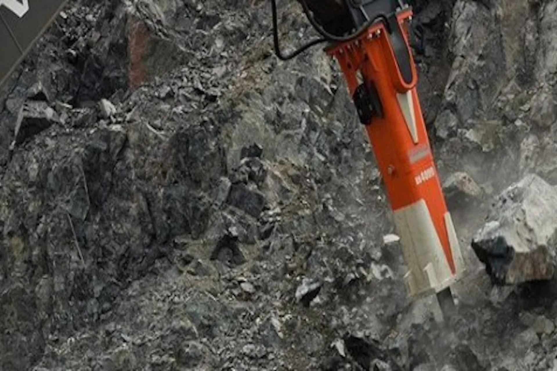 Breaking Ground: Exploring the Power and Precision of Hydraulic Breakers